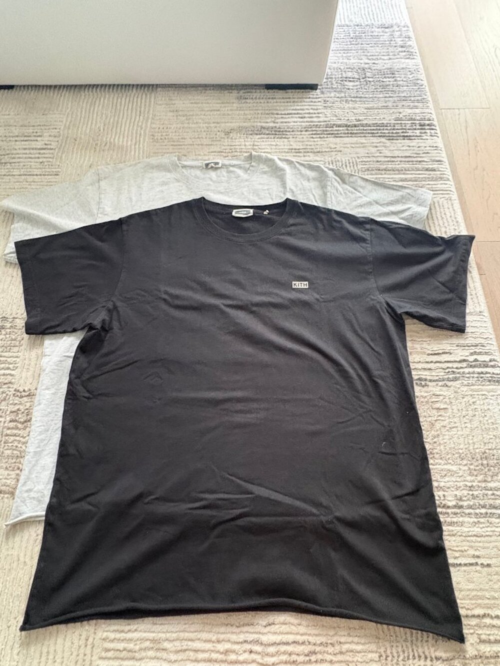 Black and White XXL Kith Tshirt